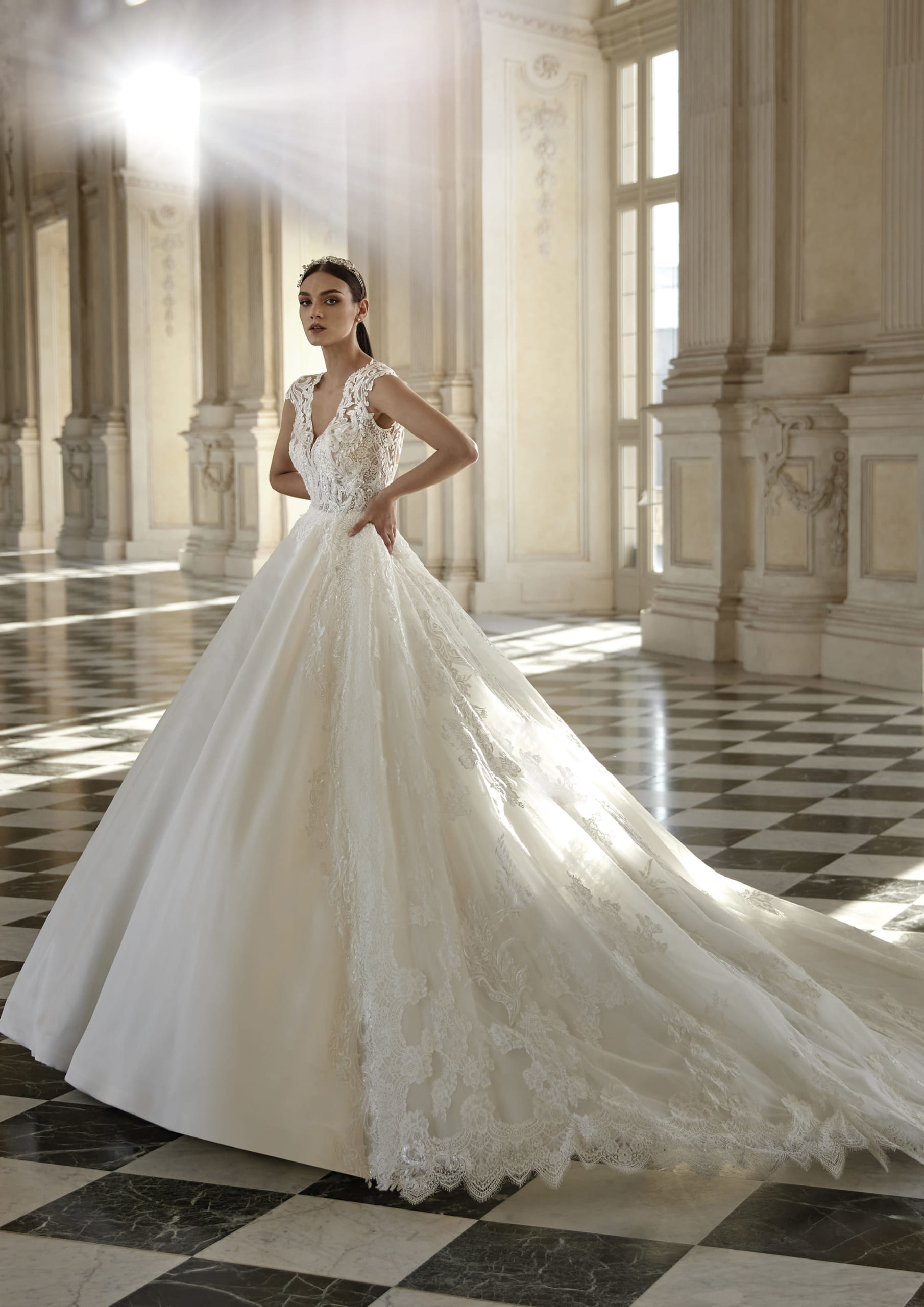 Pronovias destiny outlet